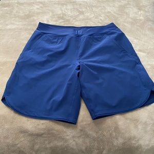 Lands’ End 9 inch Quick dry shorts